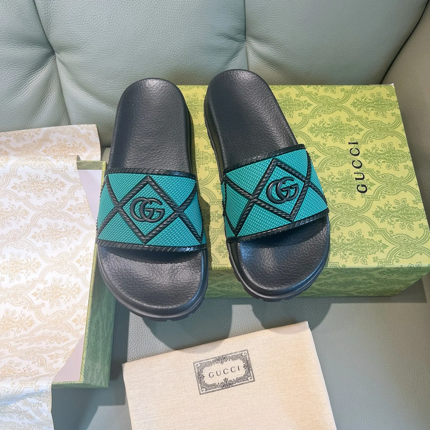 Men's Men's Shoes 130🐮🐮Gucci Gucci Slippers Gucci 2024 latest beach sandals slippers Original molding double G LOGO Original molding consistent Outsole: Men's Men's Shoes u double-layer outsole Size: 35-46